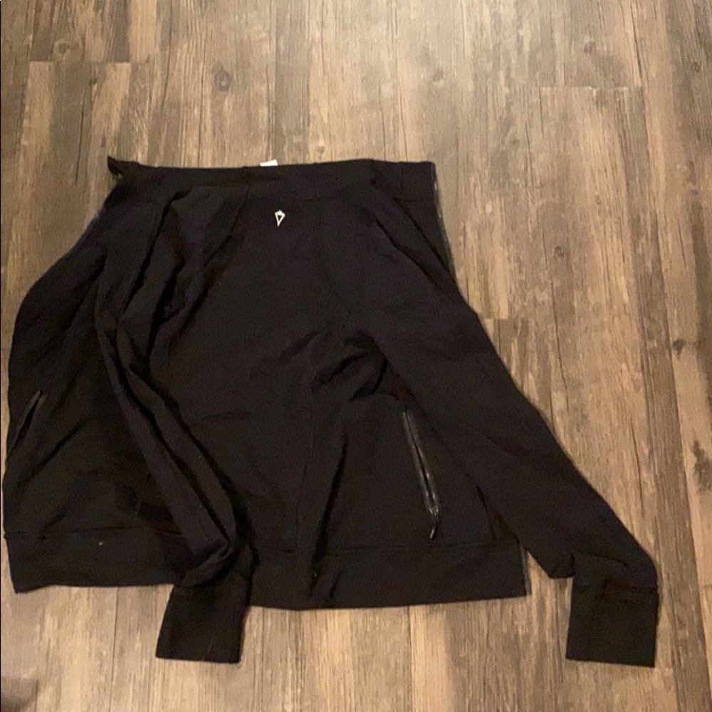 i am selling a ivivva jacket. size 10